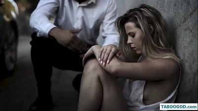 Cerita keriting: gadis remaja gelandangan